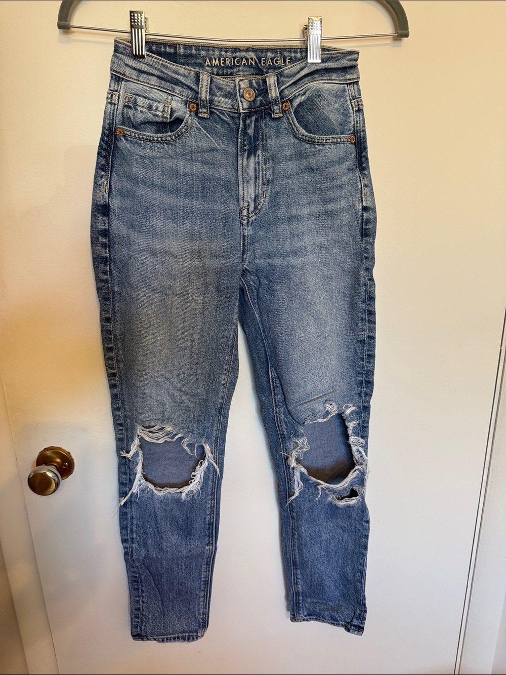 American Eagle Outfitters High-Rise Ripped Medium Blue Women's Jeans